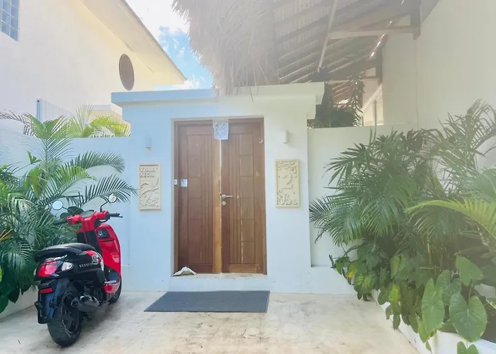 Villa Paradise In Awaits