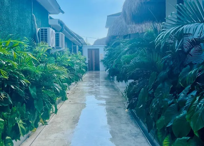 Villa Paradise In Awaits *